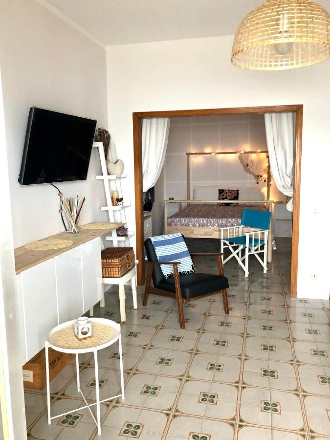 Vacanzenaxos - Casa Frontemare Διαμέρισμα Giardini Naxos Εξωτερικό φωτογραφία