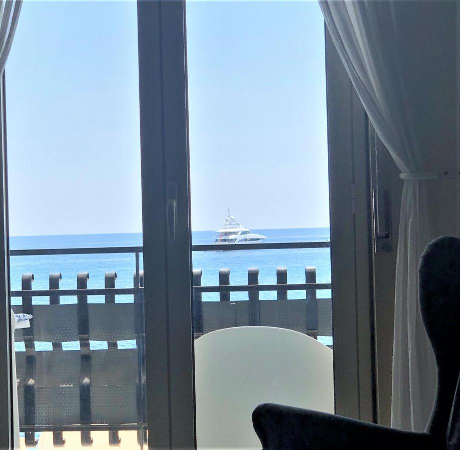 Vacanzenaxos - Casa Frontemare Διαμέρισμα Giardini Naxos Εξωτερικό φωτογραφία